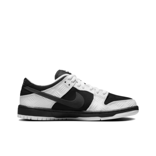 TIGHTBOOTH x Nike Dunk SB Low - Image 2