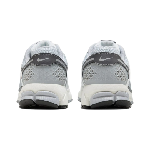 Nike Air Zoom Vomero 5 - Image 4