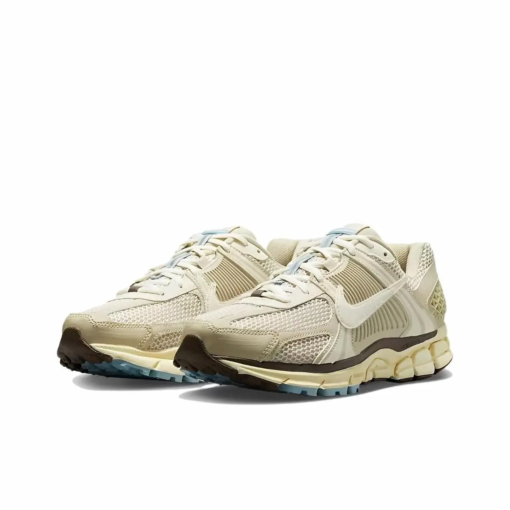 Nike Air Zoom Vomero 5 - Image 2