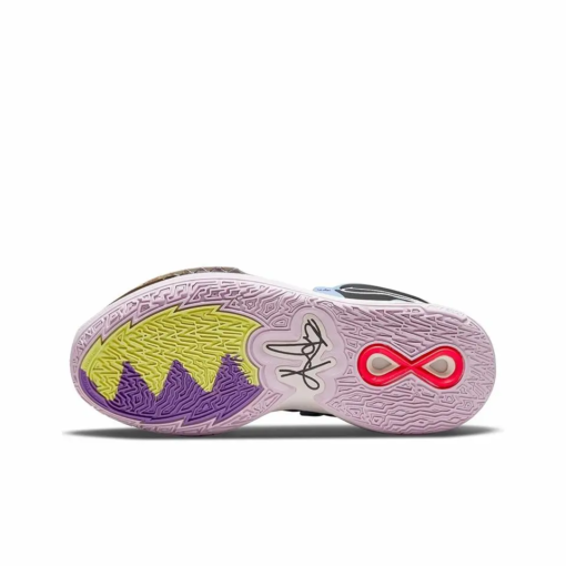 Nike Kyrie 8 infinity "Journey/Reward" - Image 4