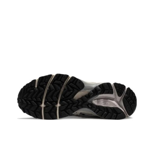 Asics Gel-Kahana 8 - Image 4