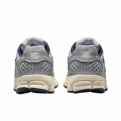 Nike Air Zoom Vomero 5 - Image 5