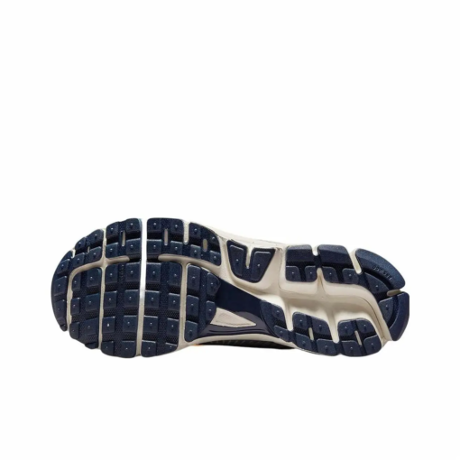 Nike Air Zoom Vomero 5 - Image 6